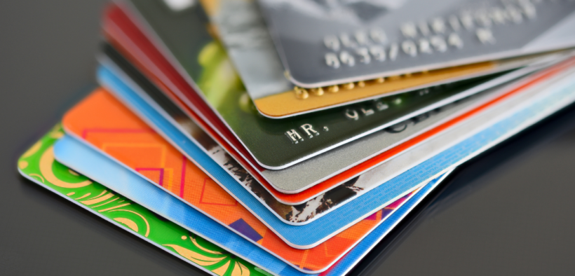 Aussies more likely to default on credit cards